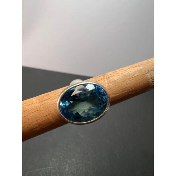 NEW Blue topaz sterling silver ring size 7.5 / 12.43 grams - Picture 10 of 11
